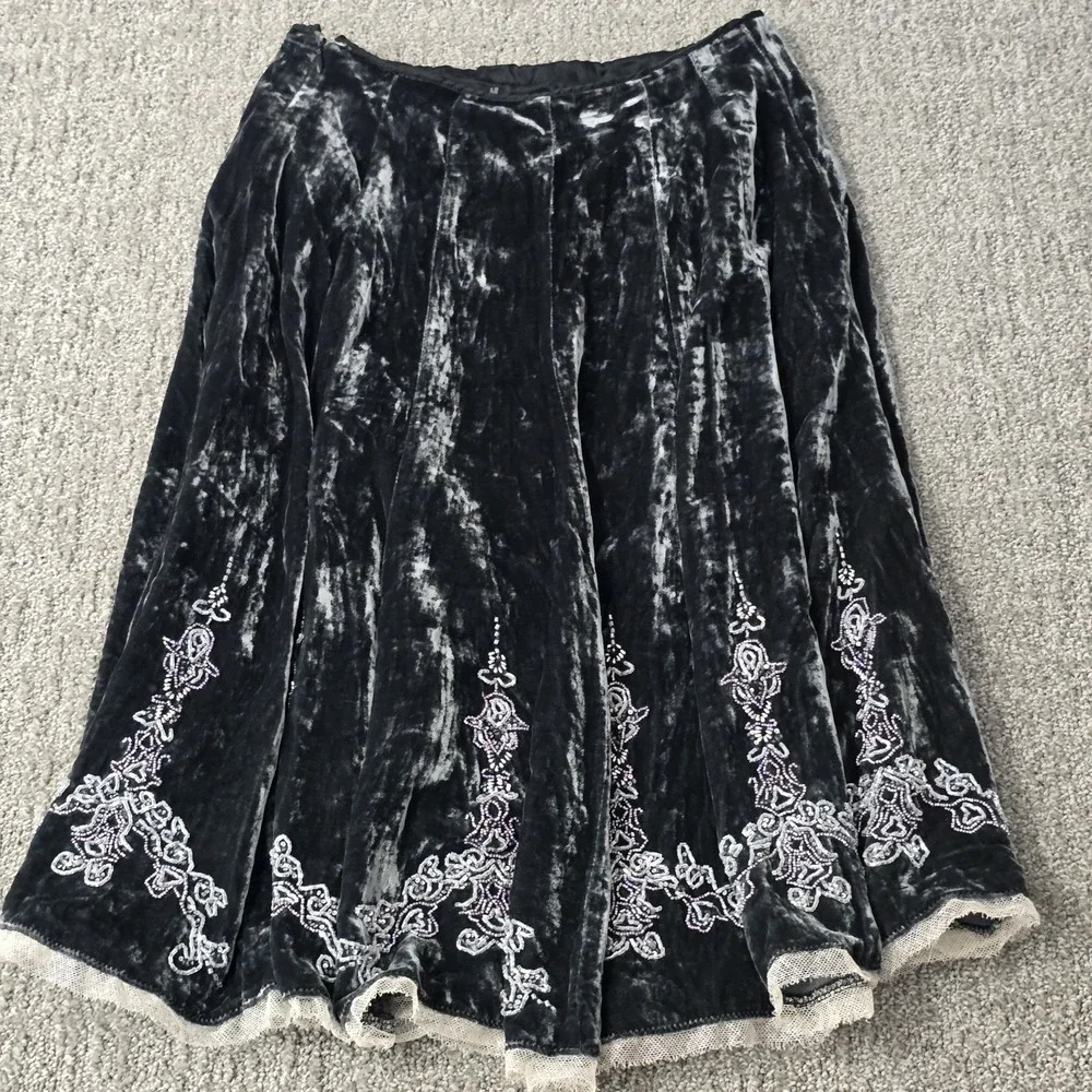 Elie Tahari Beaded Silk Velvet Embroidered Midi Skirt Black Gothic Romantic 2 - Picture 6 of 7